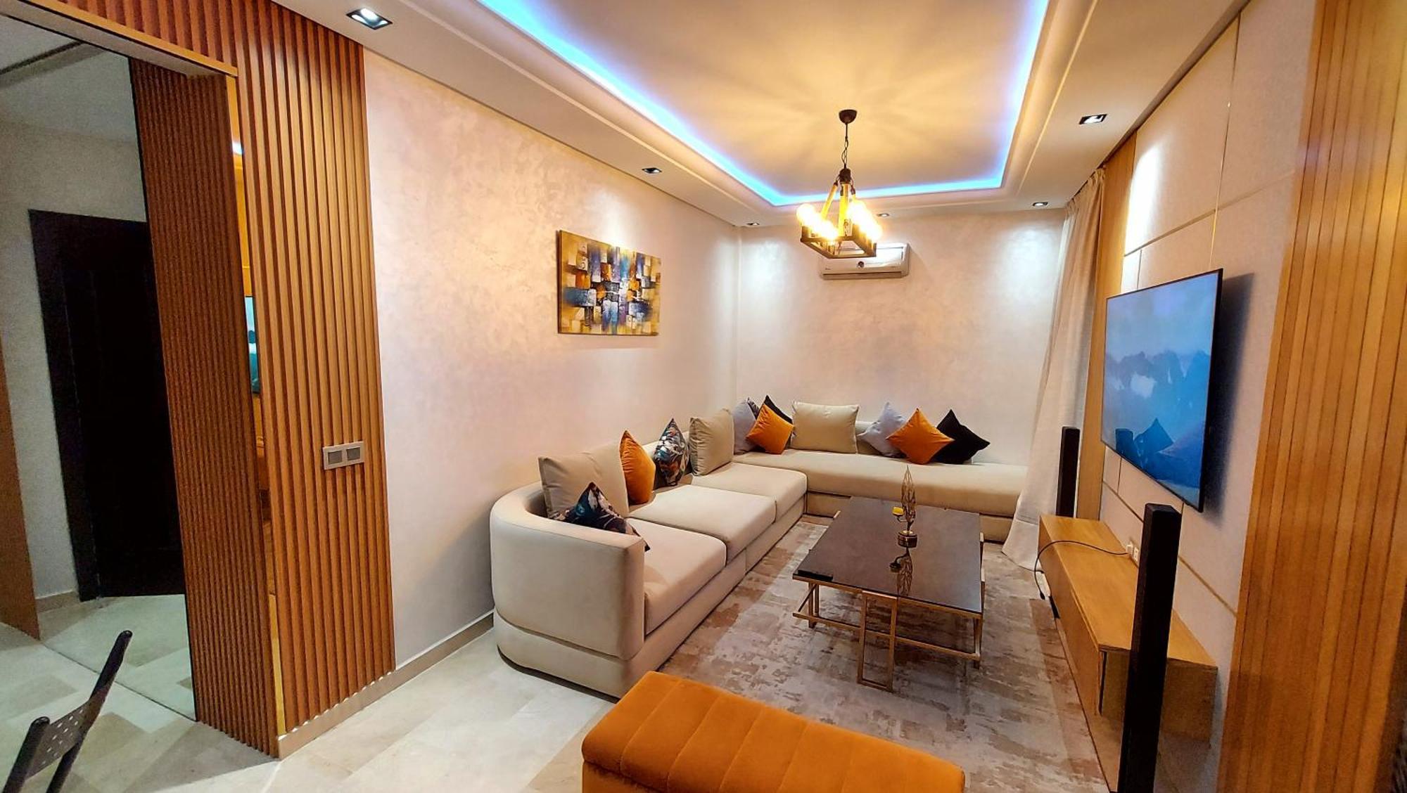 Luxury Downtown Apartment Of 80M2 In Front Of Hassan 2 Mosque And Sea From Family , Pour Famille , Interdit Couples Araabic Non Marie, Forbidden Unmarried Araabic Couples Basement Car Park Касабланка Экстерьер фото